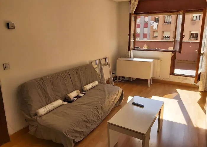 Monte Naranco-los Vega Parking E Internet Gratis